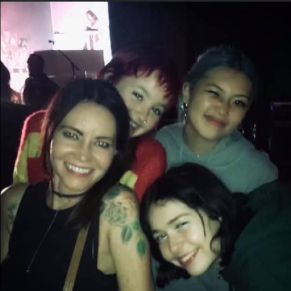 Meet your Posher, Shannon - Picture 2 of 6